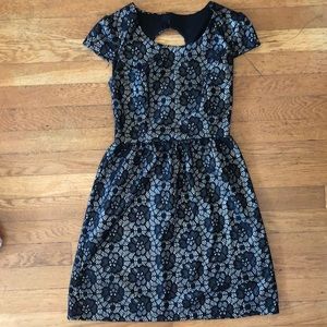 Capsleeve Lace Dress